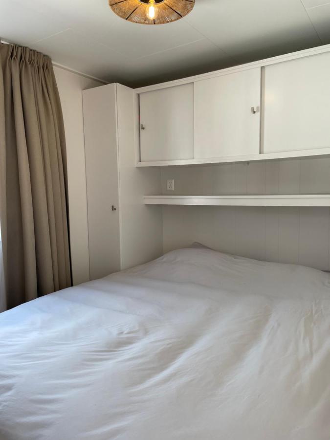 Luxe Chalet Direct Aan Het Water Met Strand Lith المظهر الخارجي الصورة